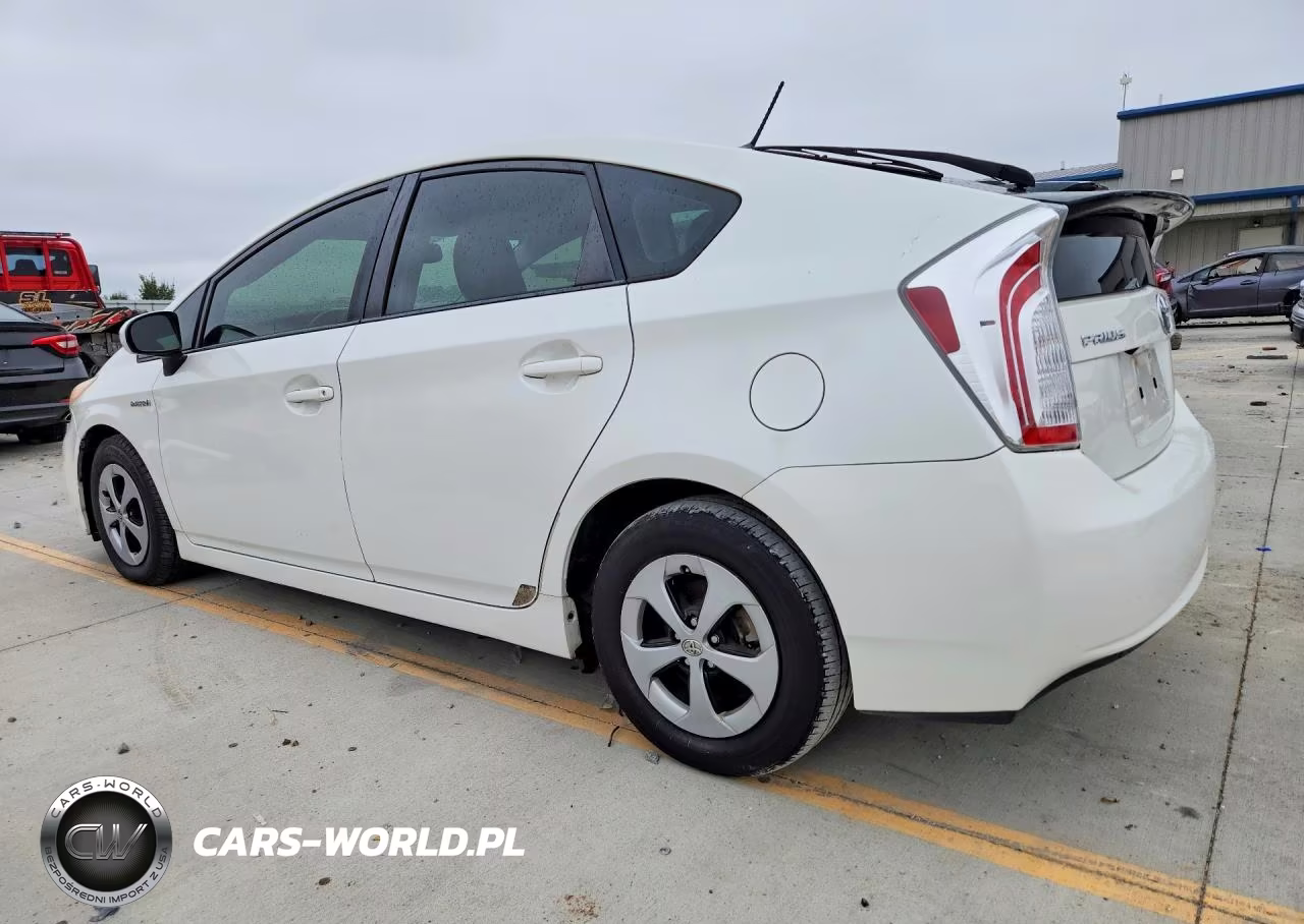 2014 Toyota Prius Four VIN:JTDKN3DU2E1739431 - 2