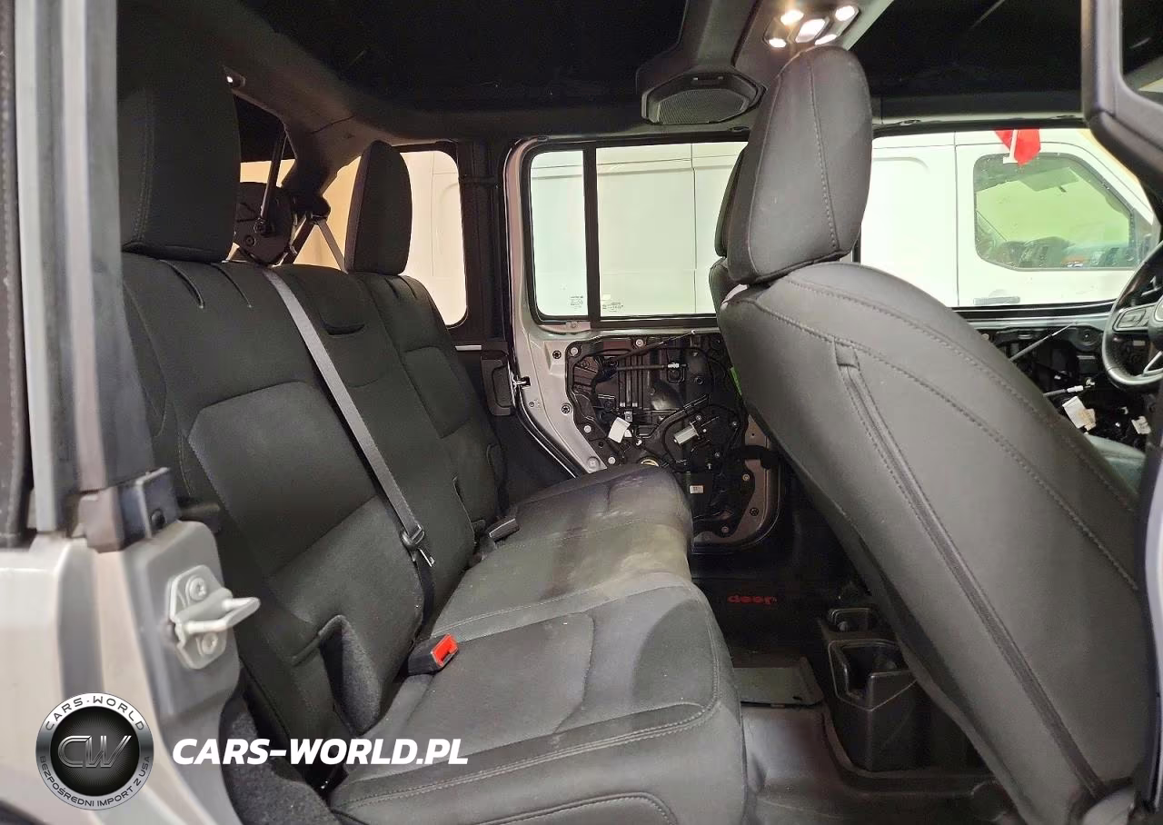 2021 Jeep Wrangler Unlimited Sport VIN:1C4HJXDG3MW615063 - 11