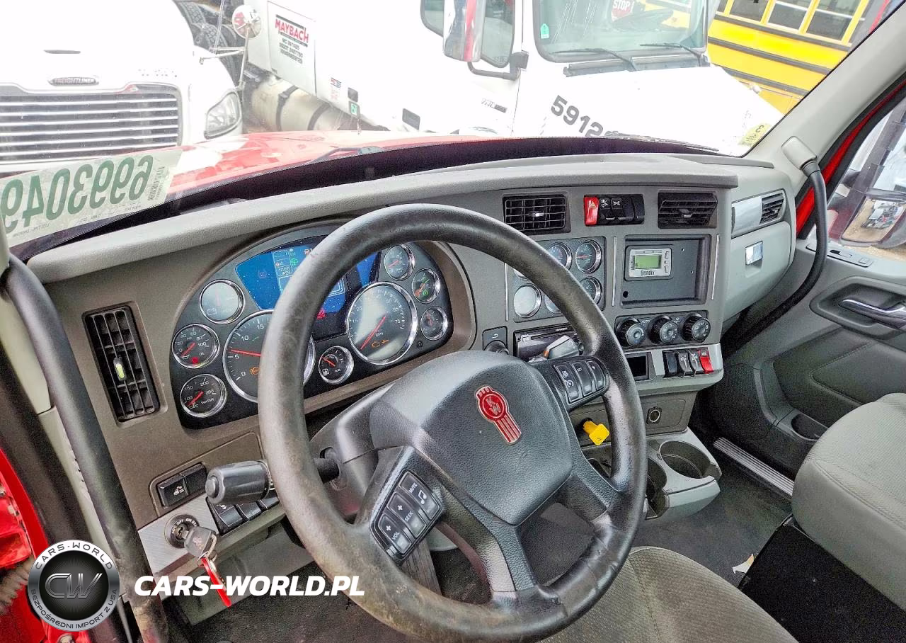 2019 Kenworth T680 Semi Truck VIN:1XKYDP9X1KJ233144 - 8