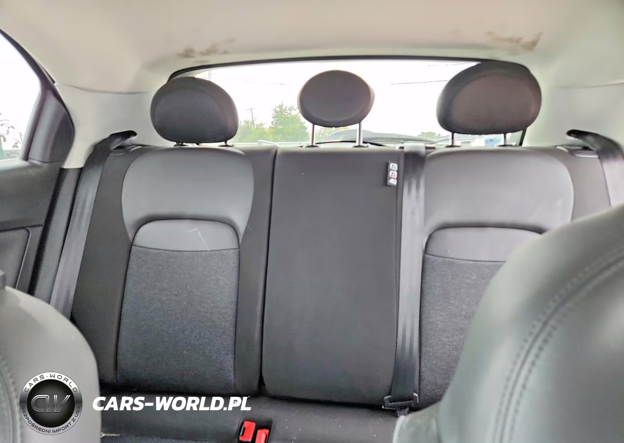 2021 Fiat 500X Pop VIN:ZFBNF3A15MP887981 - 10