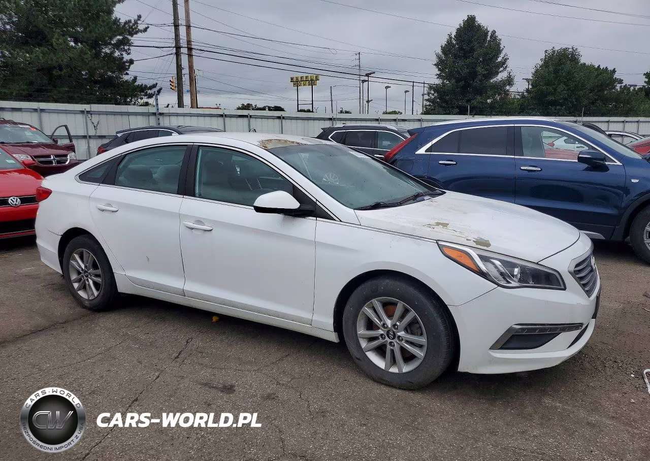 2015 Hyundai Sonata Se VIN:5NPE24AF0FH159400 - 4