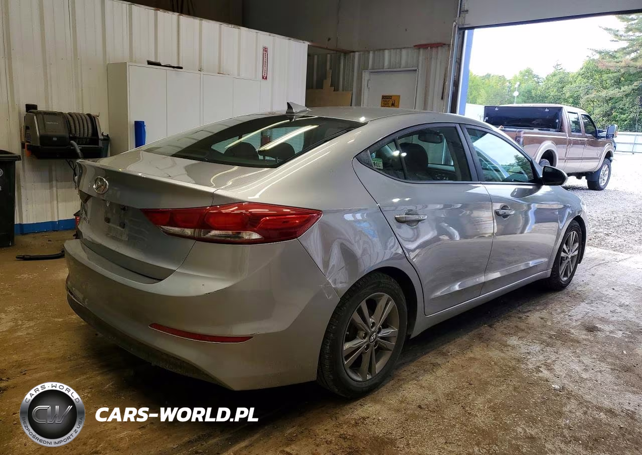 2017 Hyundai Elantra Value Edition VIN:5NPD84LF4HH187176 - 3