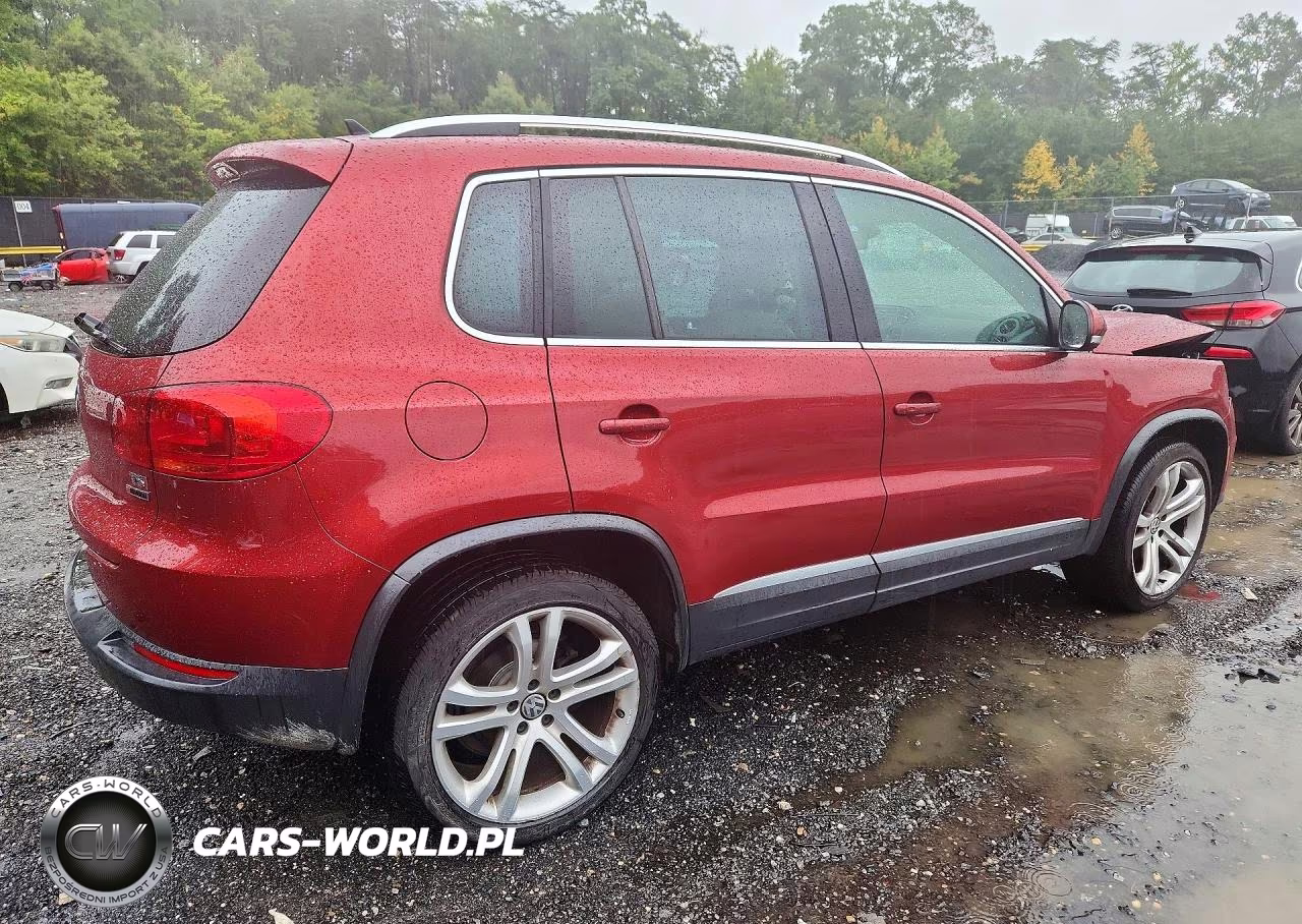 2016 Volkswagen Tiguan S VIN:WVGBV7AX1GW063934 - 3