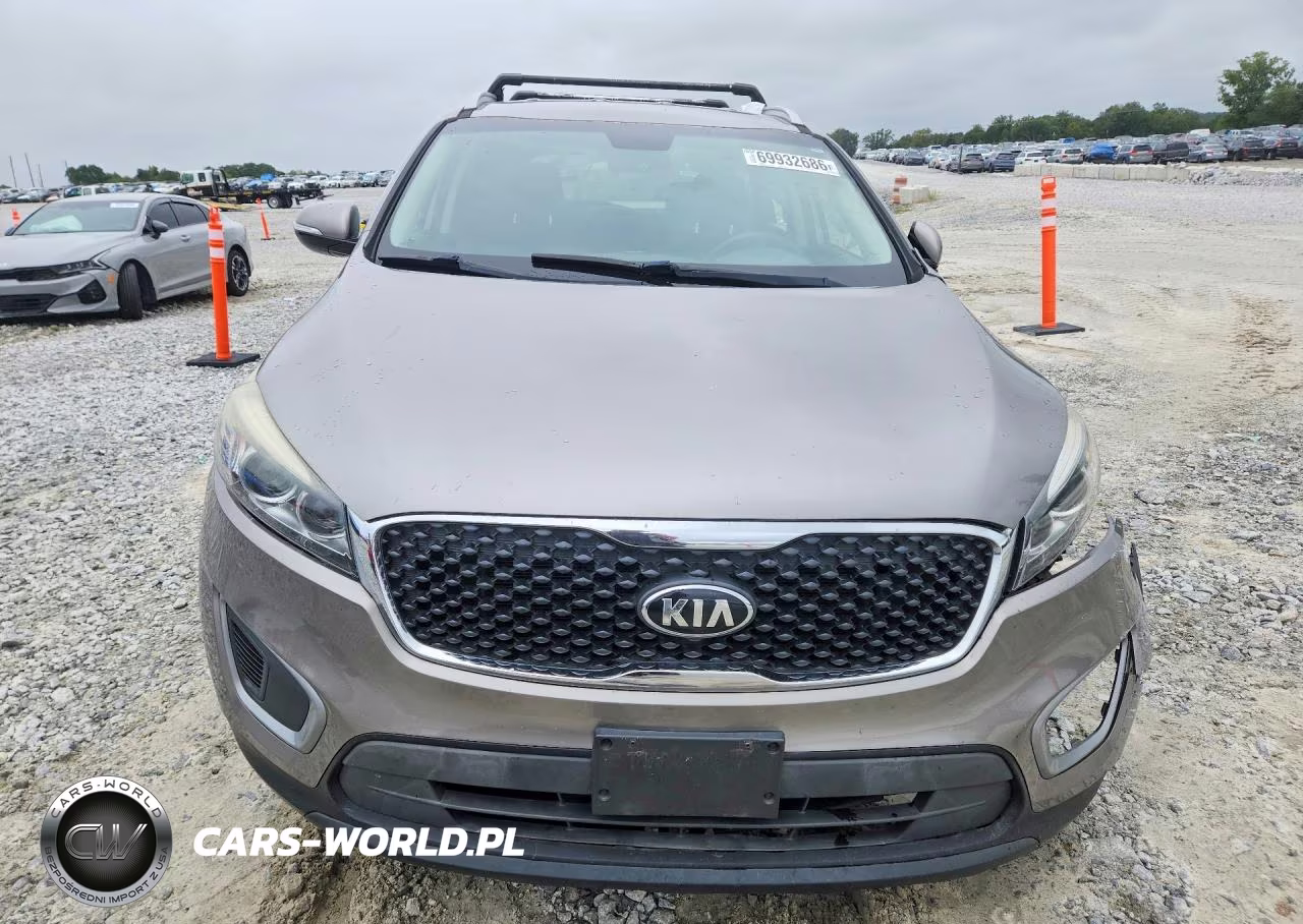 2017 Kia Sorento Lx VIN:5XYPGDA39HG293834 - 5