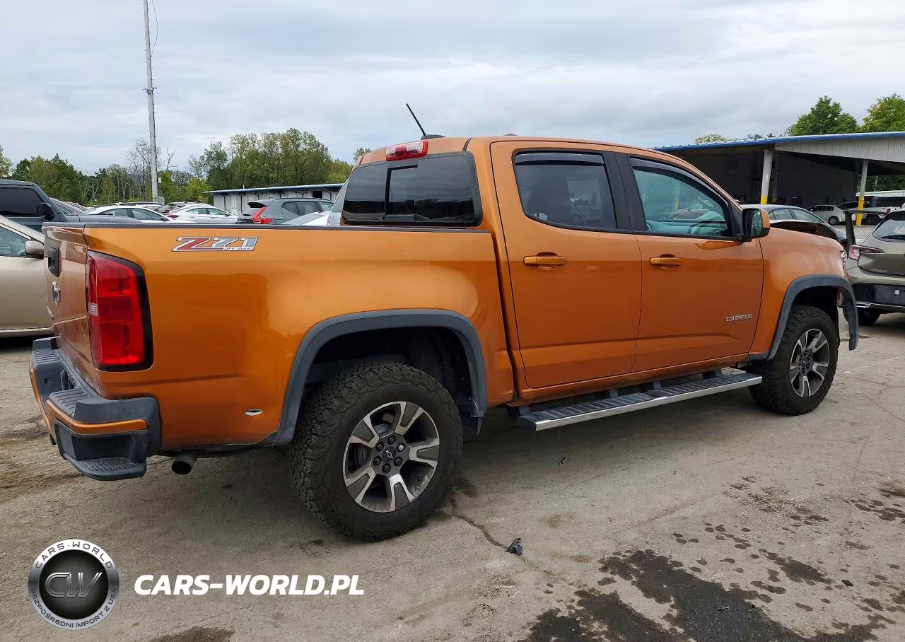 2017 Chevrolet Colorado Z71 VIN:1GCGTDEN0H1307868 - 3