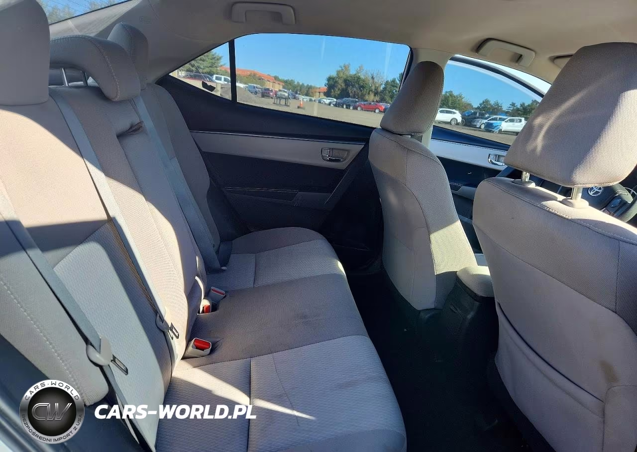 2016 Toyota Corolla Le VIN:2T1BURHE4GC735758 - 10