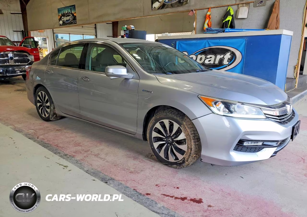 2017 Honda Accord Hybrid VIN:JHMCR6F38HC010355 - 4
