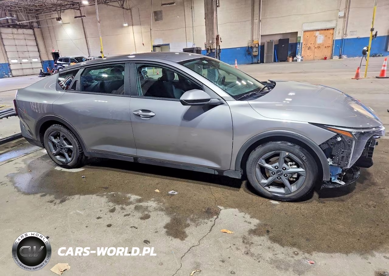 2026 Kia K4 Lxs VIN:3KPFT4DE5TE283876 - 4