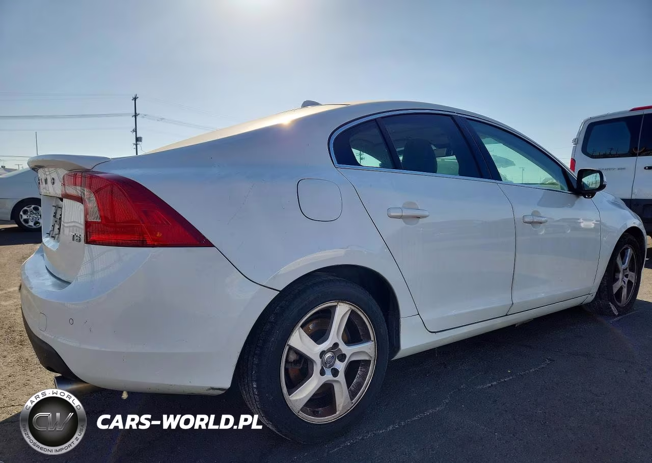 2013 Volvo S60 T5 VIN:YV1612FS9D2217546 - 3