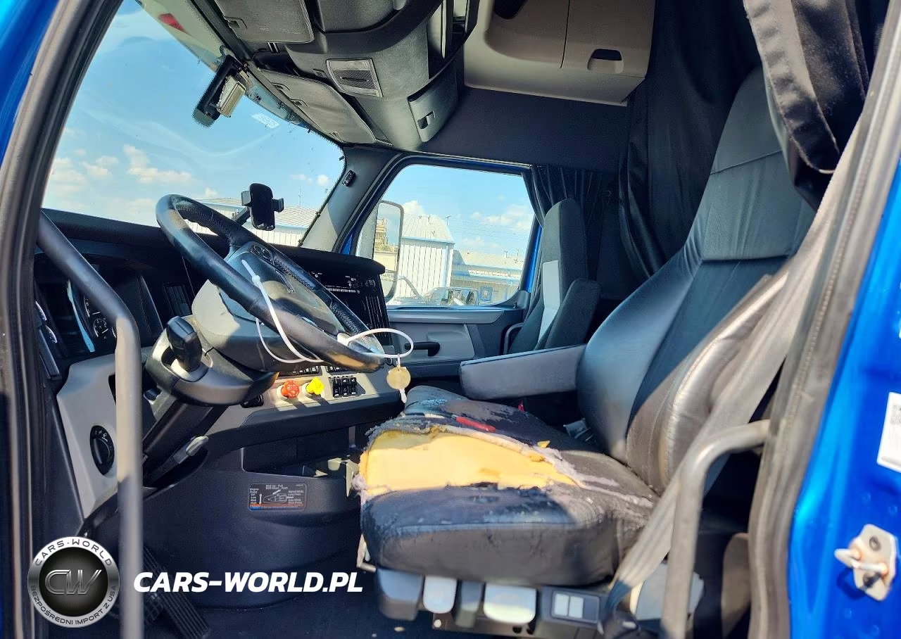 2019 Freightliner Cascadia 126 VIN:3AKJHHDR1KSLG2417 - 7