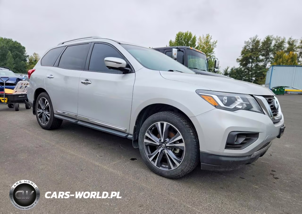 2017 Nissan Pathfinder Platinum VIN:5N1DR2MM1HC611788 - 4