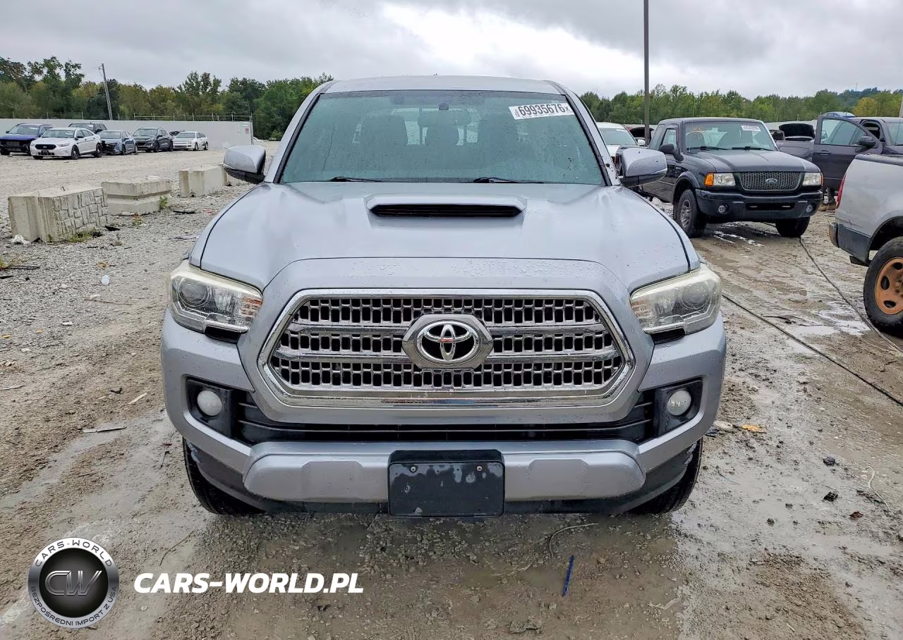 2017 Toyota Tacoma Trd Sport VIN:5TFAZ5CN5HX040544 - 5