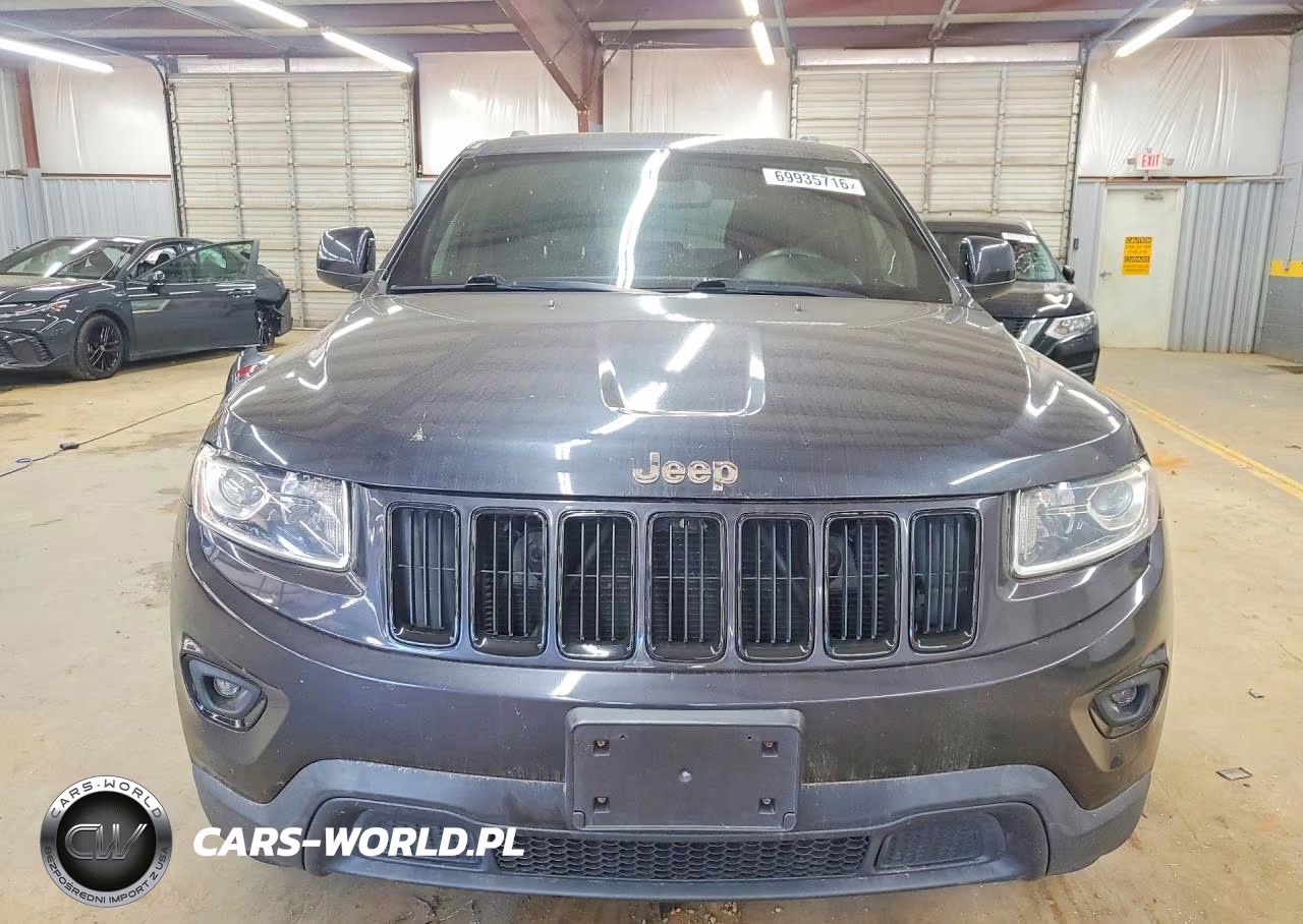 2014 Jeep Grand Cherokee Laredo VIN:1C4RJFAGXEC422186 - 5