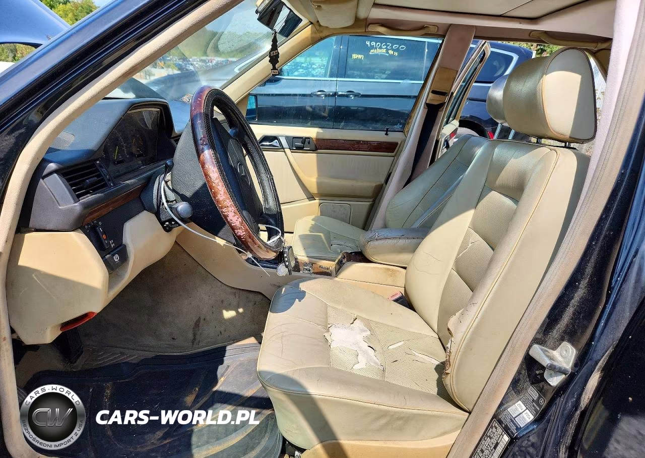 1992 Mercedes-Benz 300 E VIN:WDBEA30E2NB577543 - 7