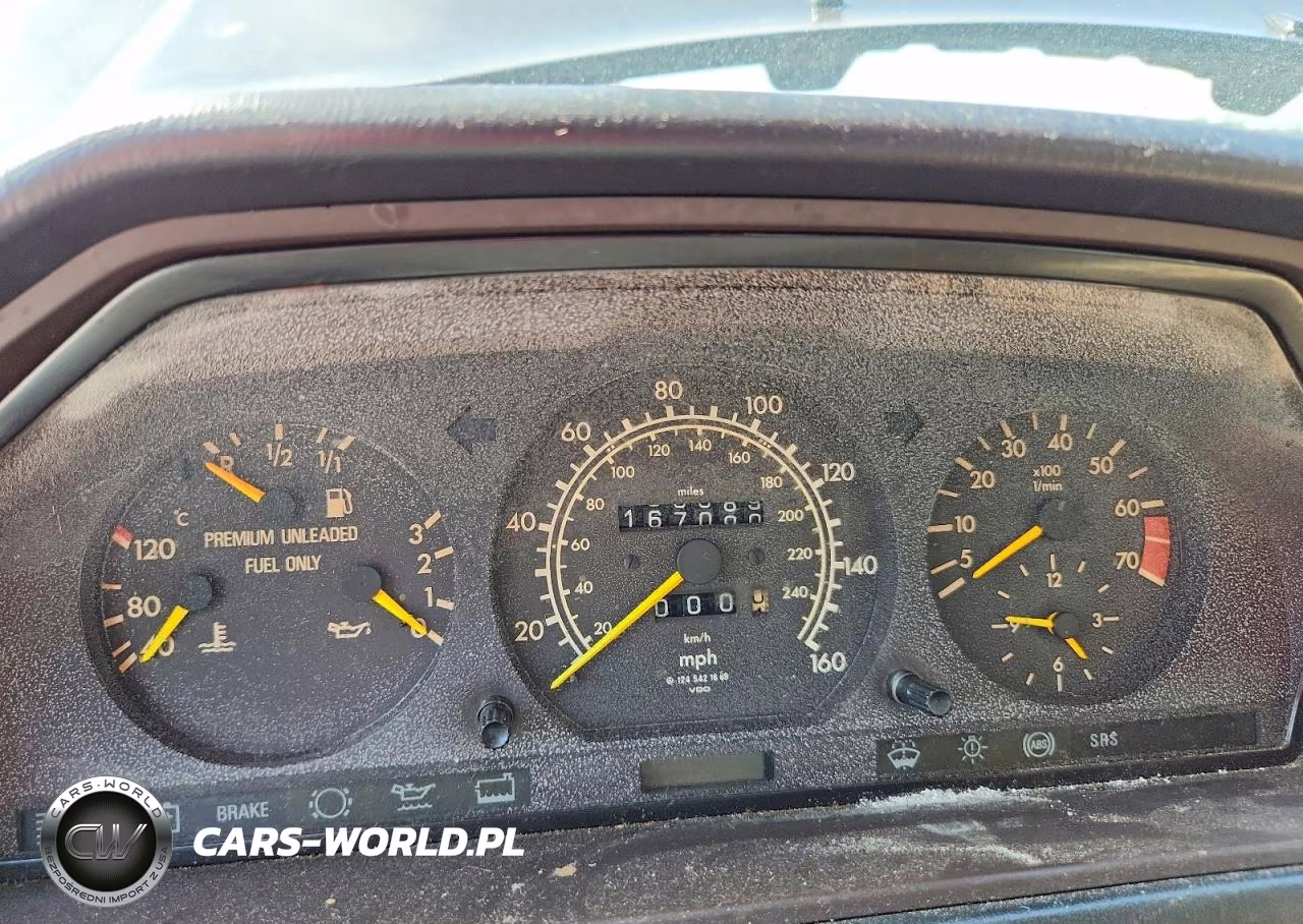 1992 Mercedes-Benz 300 E VIN:WDBEA30E2NB577543 - 9