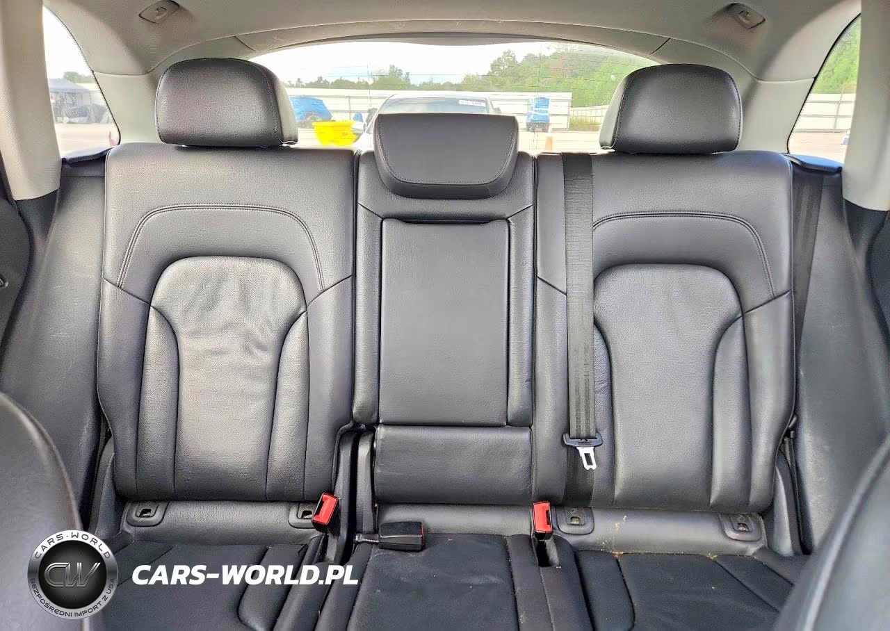 2016 Audi Q5 Premium VIN:WA1C2AFP2GA105994 - 10