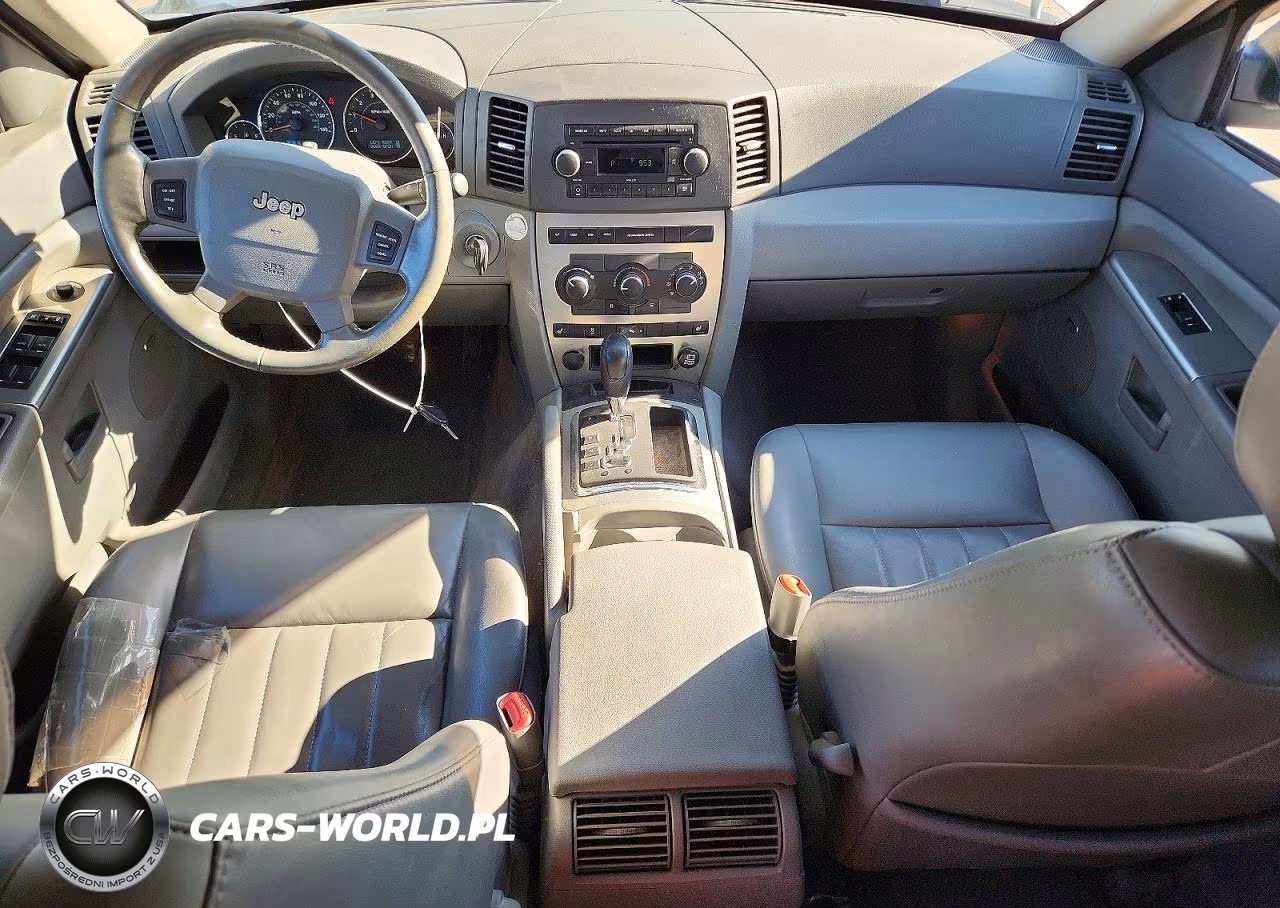 2007 Jeep Grand Cherokee Laredo VIN:1J8GR48K37C522432 - 8