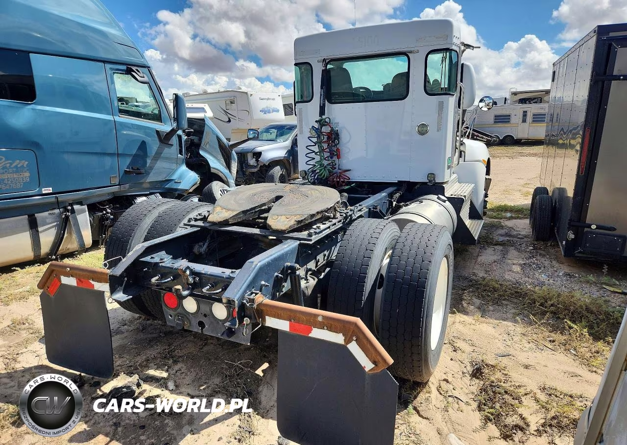 2016 Kenworth T370 Semi Truck VIN:2XKHAJ8X7GM497119 - 3