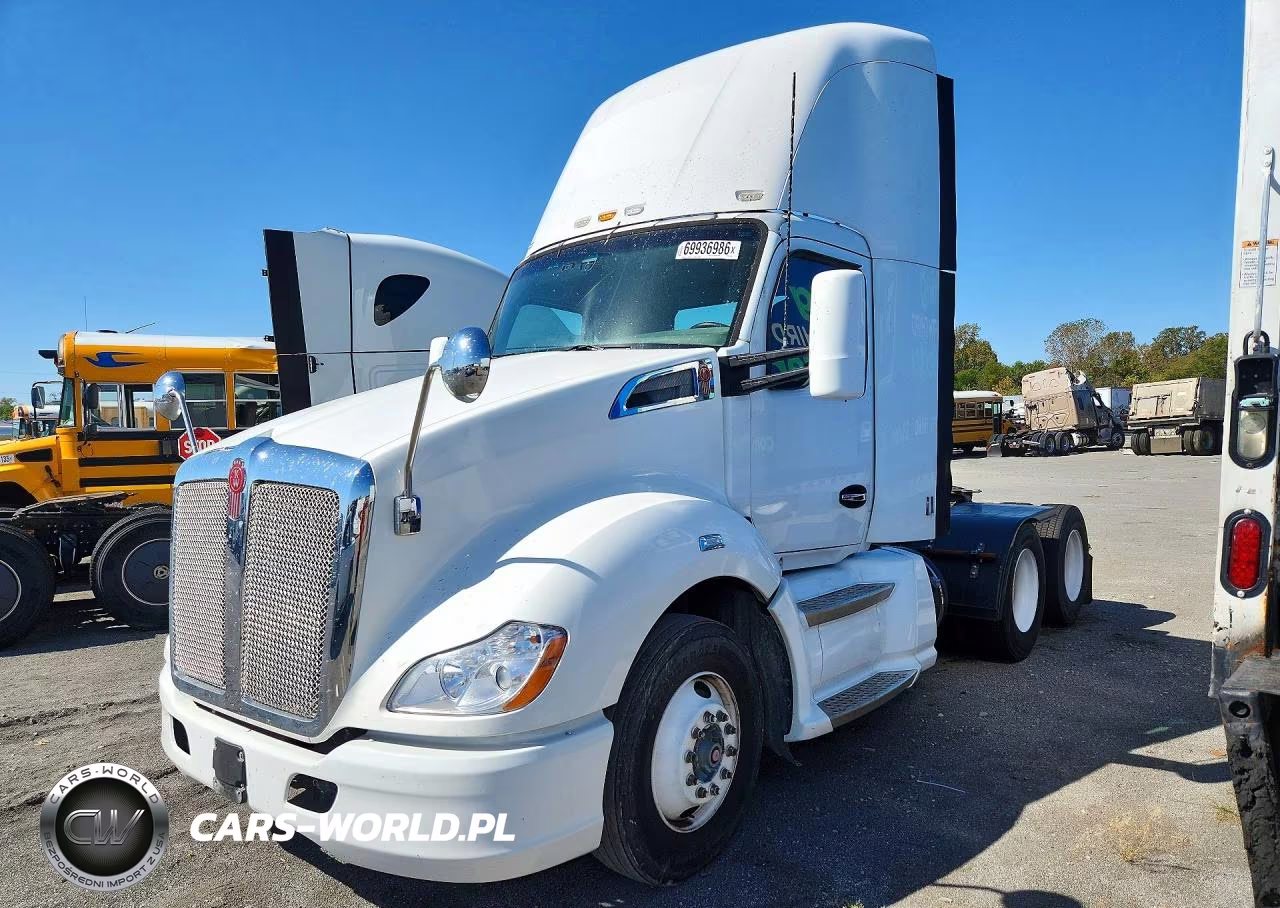 2014 Kenworth T680 Semi Truck – zdjęcie 1 z 11