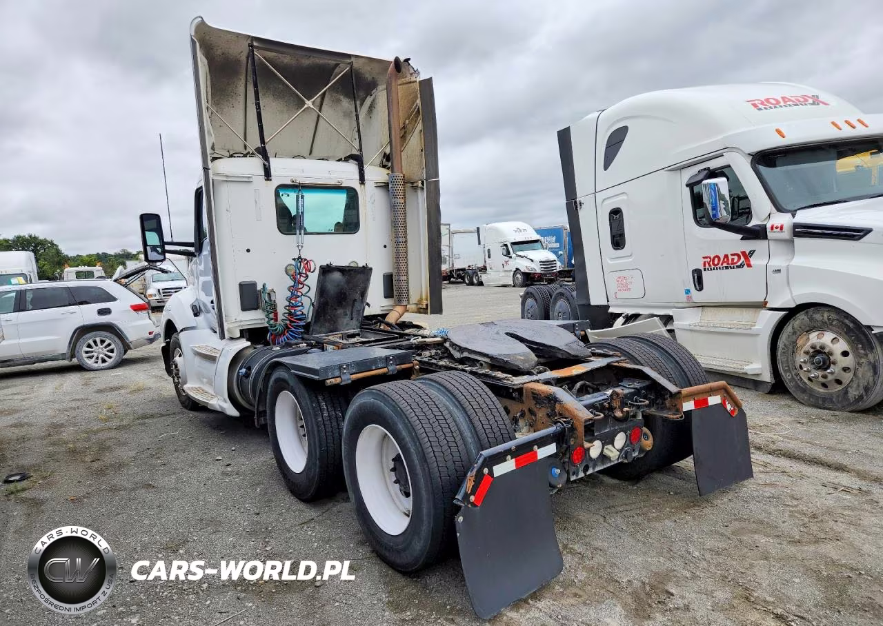2014 Kenworth T680 Semi Truck VIN:1XKYD49X7EJ412856 - 2