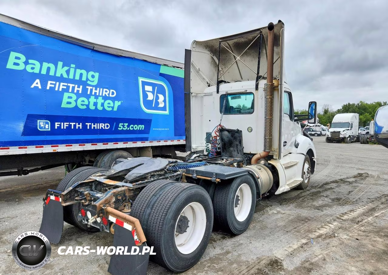 2014 Kenworth T680 Semi Truck VIN:1XKYD49X7EJ412856 - 3