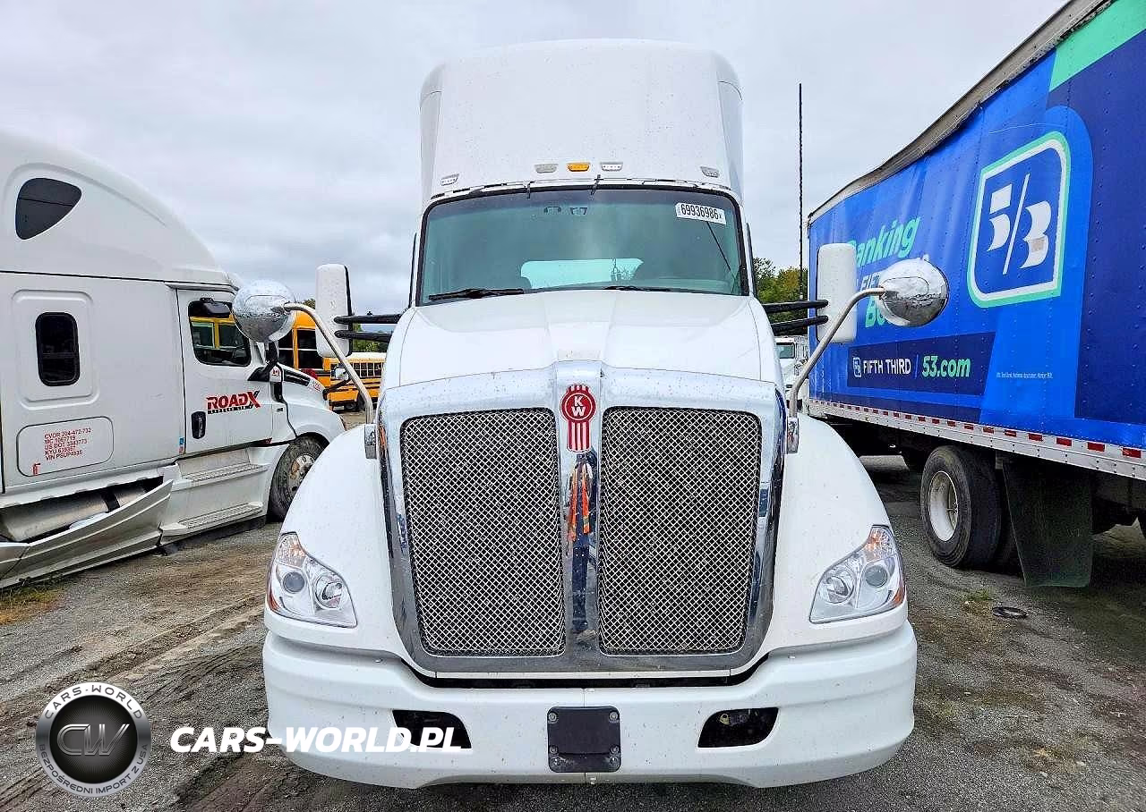 2014 Kenworth T680 Semi Truck VIN:1XKYD49X7EJ412856 - 5