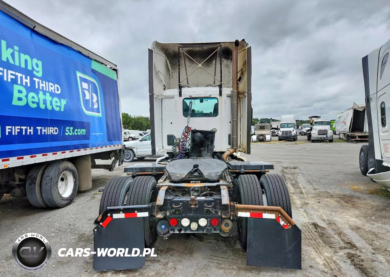 2014 Kenworth T680 Semi Truck VIN:1XKYD49X7EJ412856 - 6