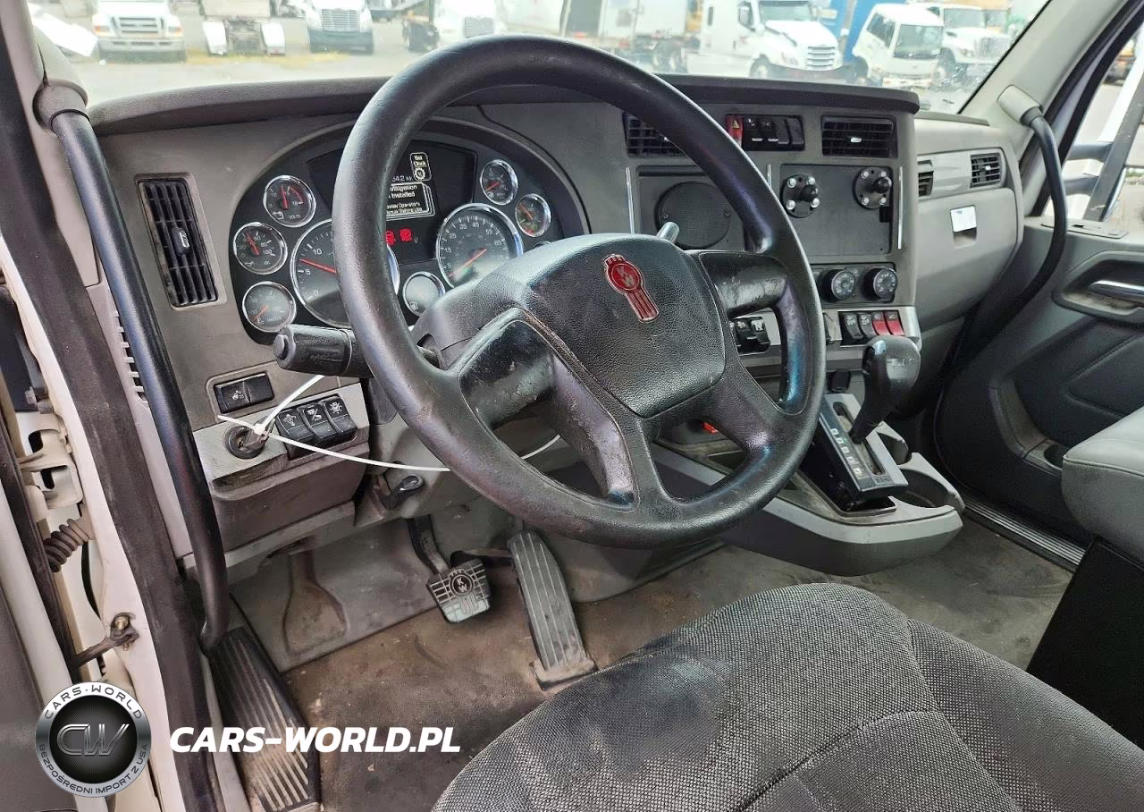 2014 Kenworth T680 Semi Truck VIN:1XKYD49X7EJ412856 - 8
