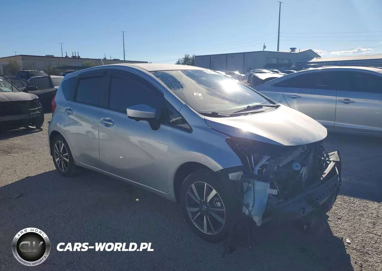 2017 Nissan Versa Note Sl VIN:3N1CE2CP8HL354210 - 4