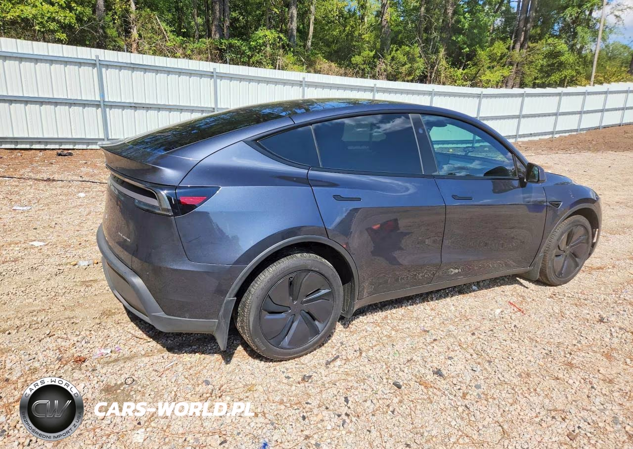 2026 Tesla Model Y VIN:7SAYGDEEXTA395496 - 3