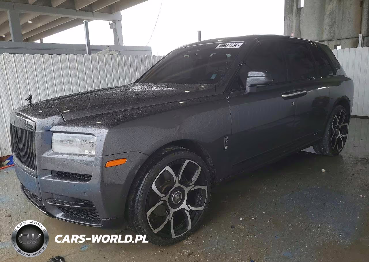 2021 Rolls-Royce Cullinan Black Badge – zdjęcie 1 z 14