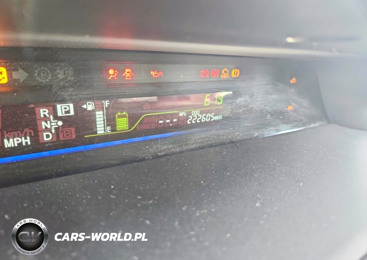 2012 Toyota Prius V Three VIN:JTDZN3EU9C3027223 - 9