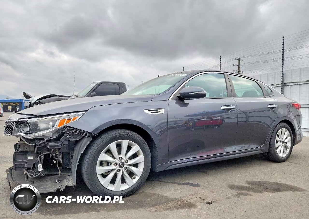 2018 Kia Optima S VIN:5XXGT4L34JG239490 - 1