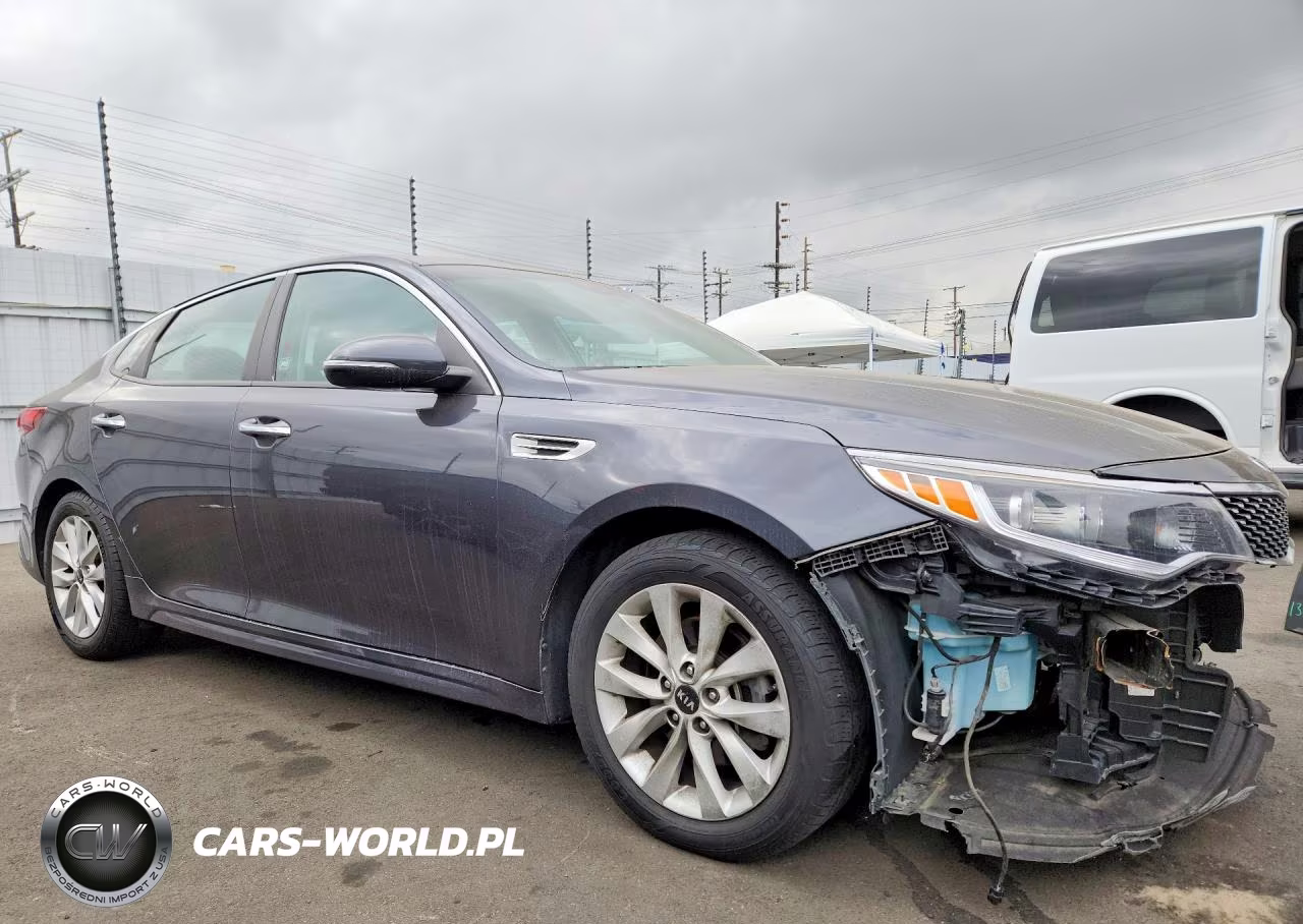 2018 Kia Optima S VIN:5XXGT4L34JG239490 - 4