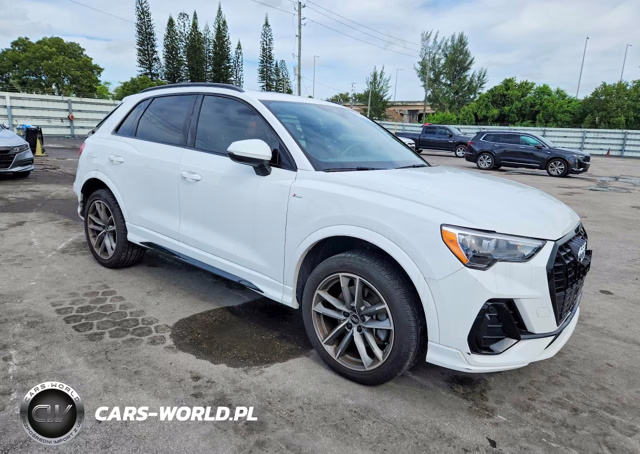 2022 Audi Q3 Premium S Line 45 VIN:WA1DECF3XN1048090 - 4