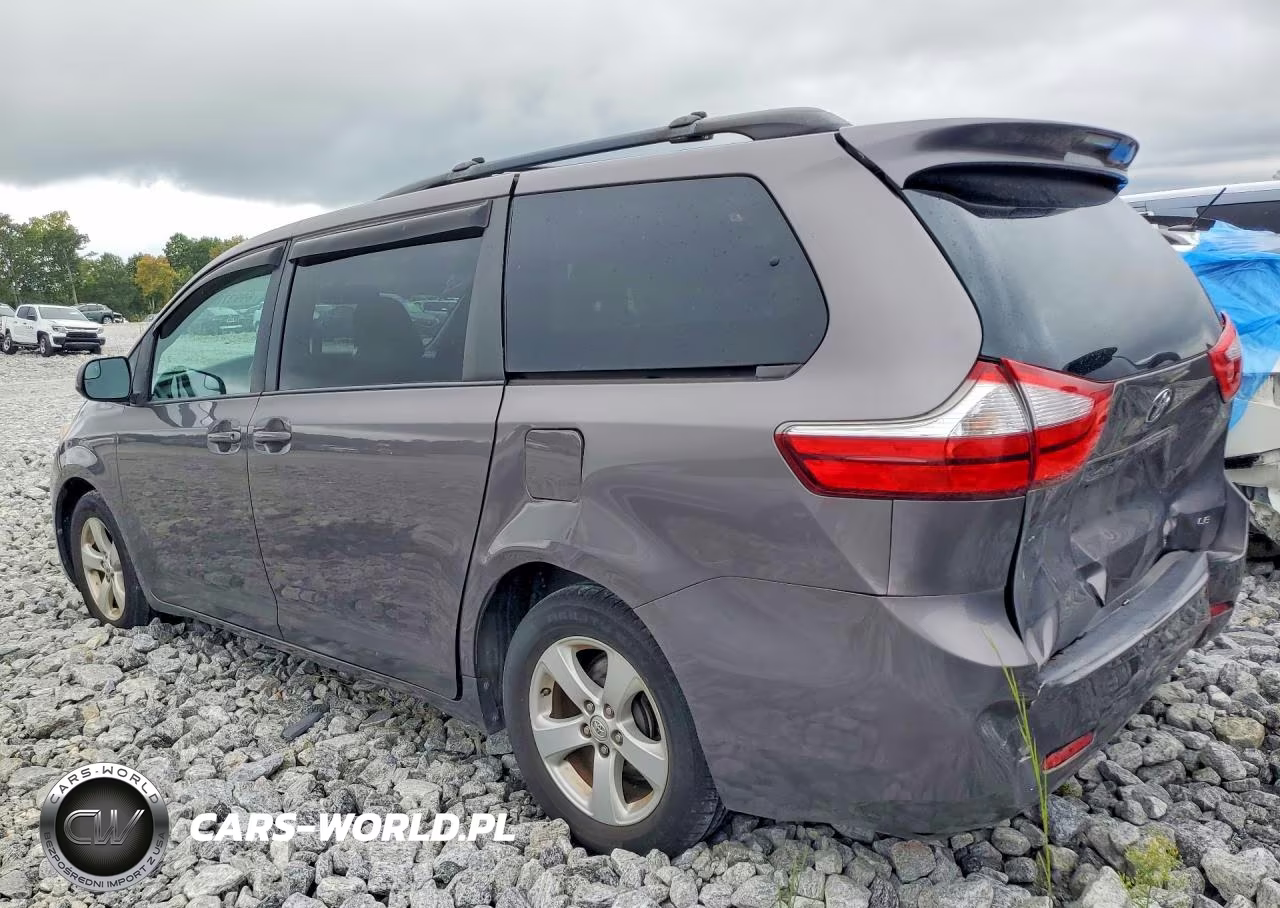 2015 Toyota Sienna Le VIN:5TDKK3DC8FS580015 - 2