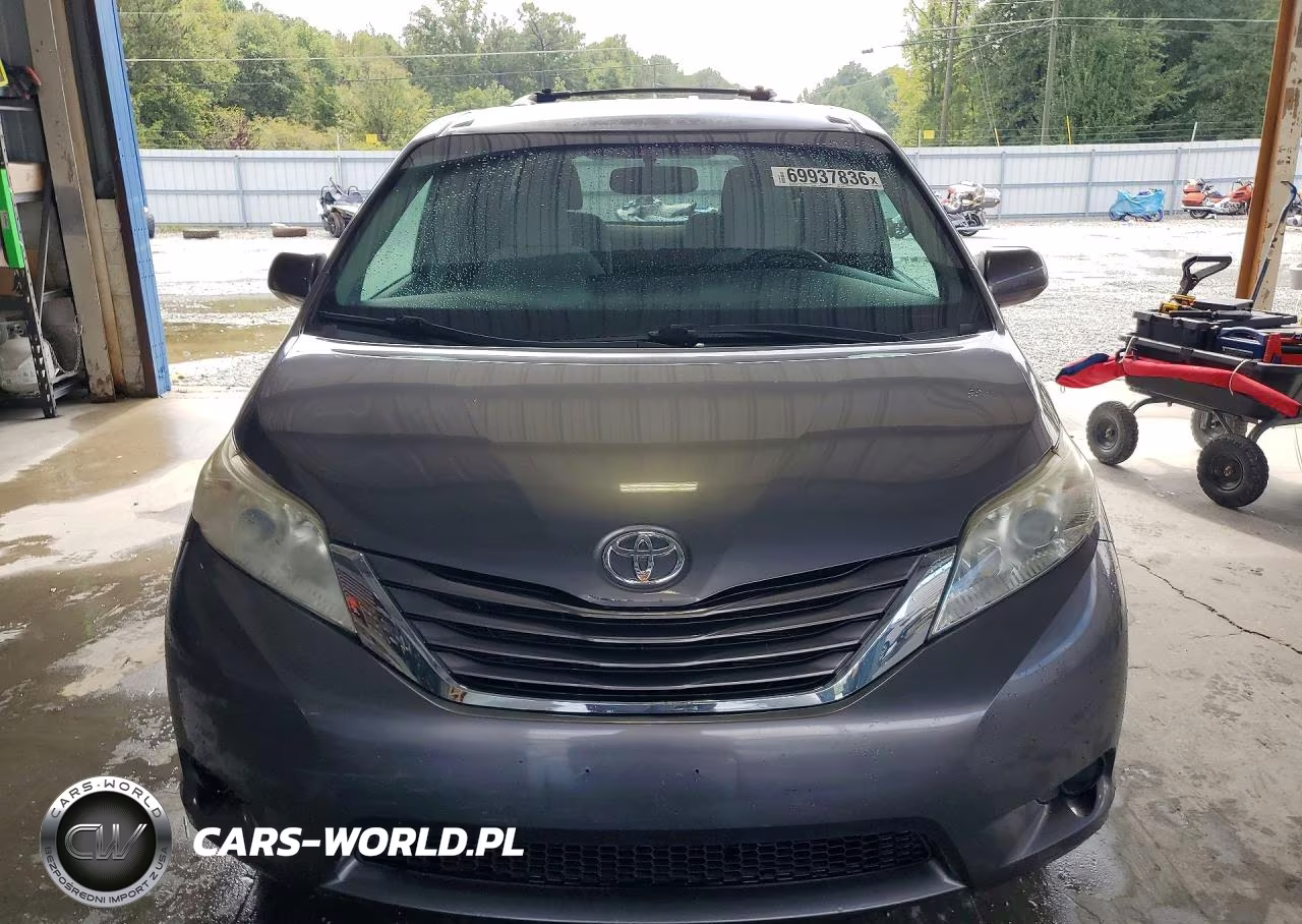 2015 Toyota Sienna Le VIN:5TDKK3DC8FS580015 - 5