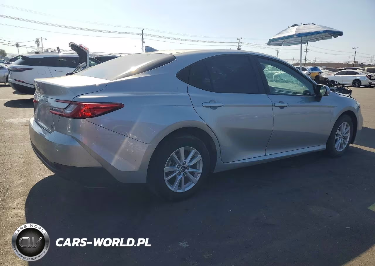 2025 Toyota Camry Le VIN:4T1DAACK9SU165909 - 3