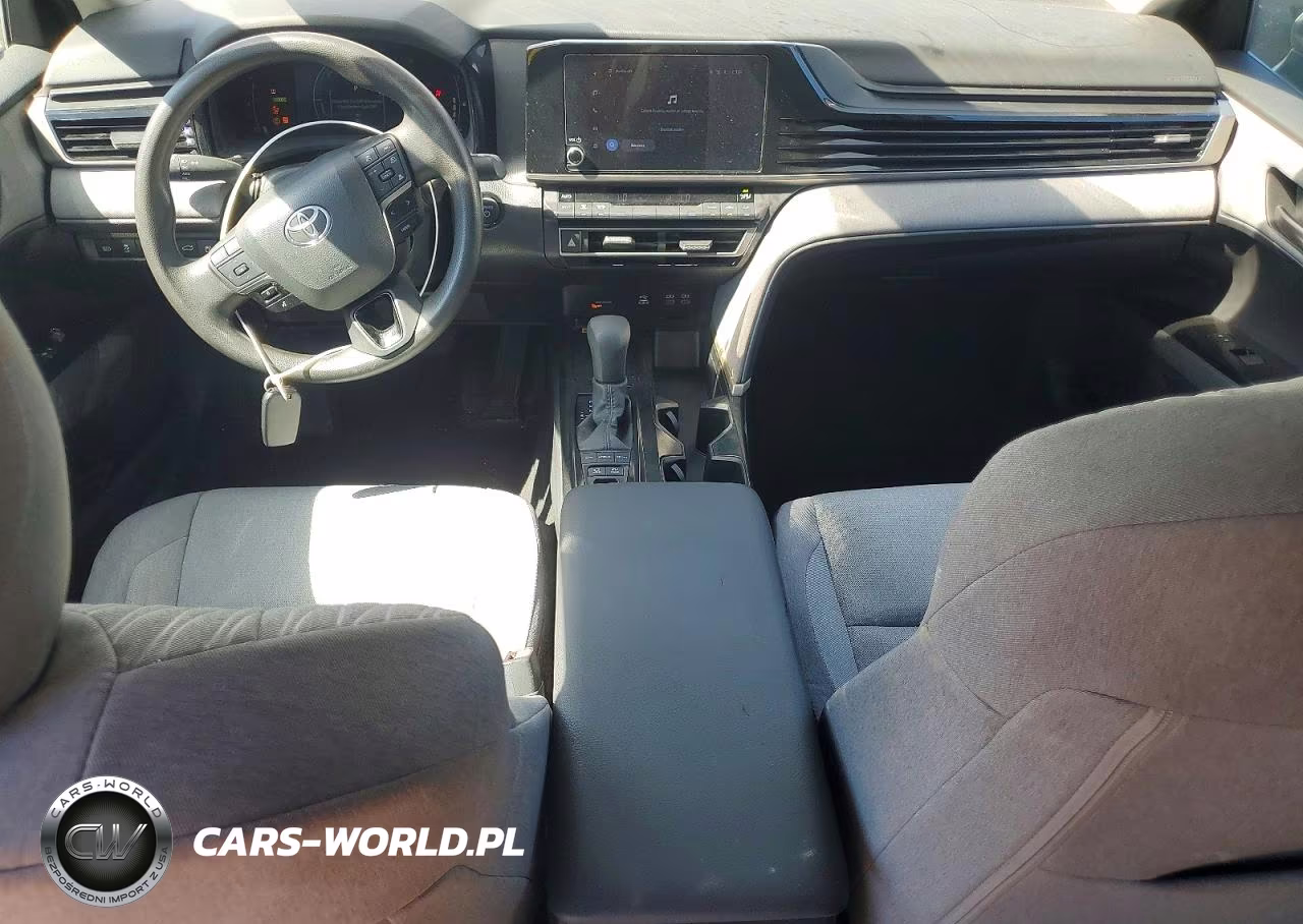 2025 Toyota Camry Le VIN:4T1DAACK9SU165909 - 8