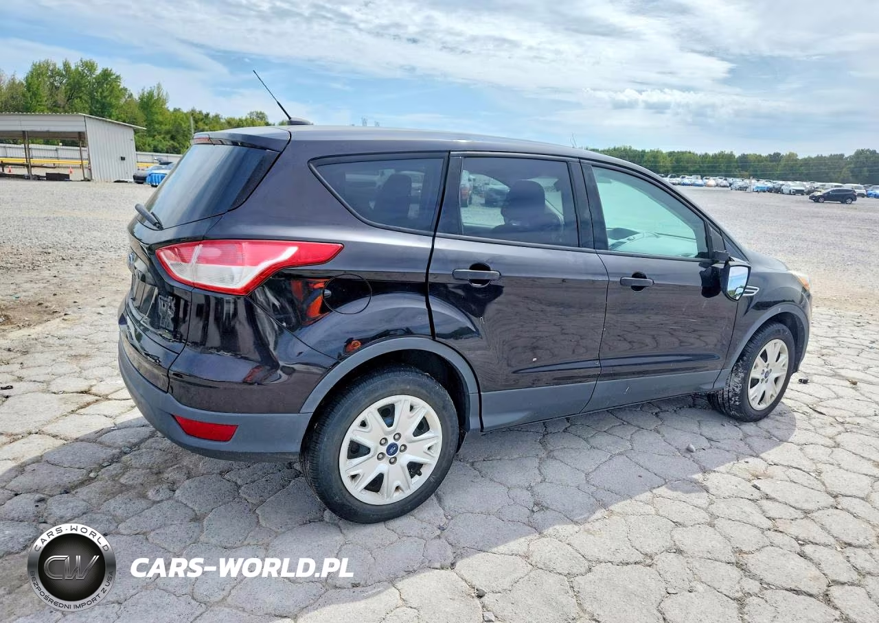 2013 Ford Escape S VIN:1FMCU0F75DUA95266 - 3