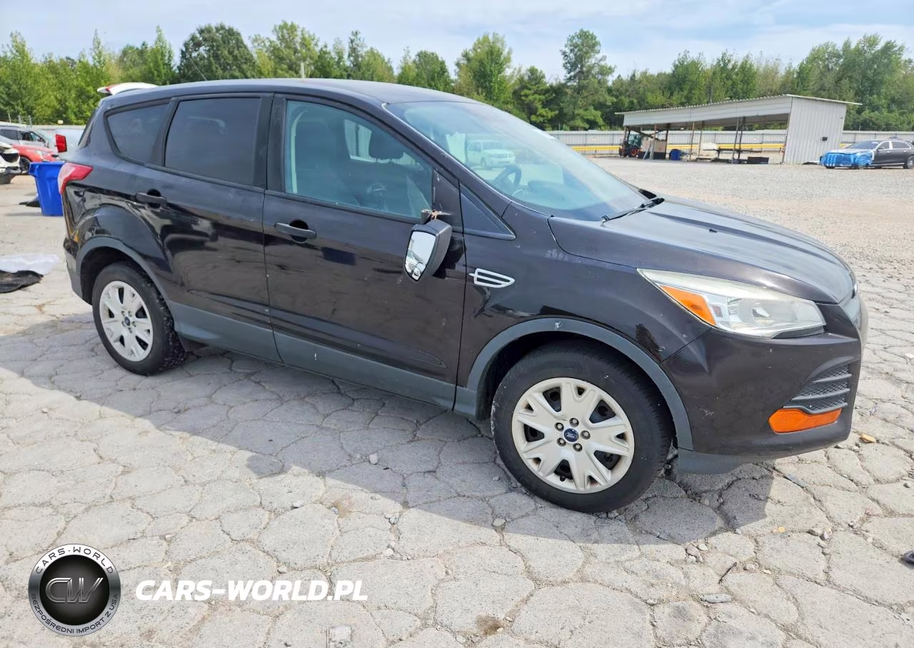2013 Ford Escape S VIN:1FMCU0F75DUA95266 - 4