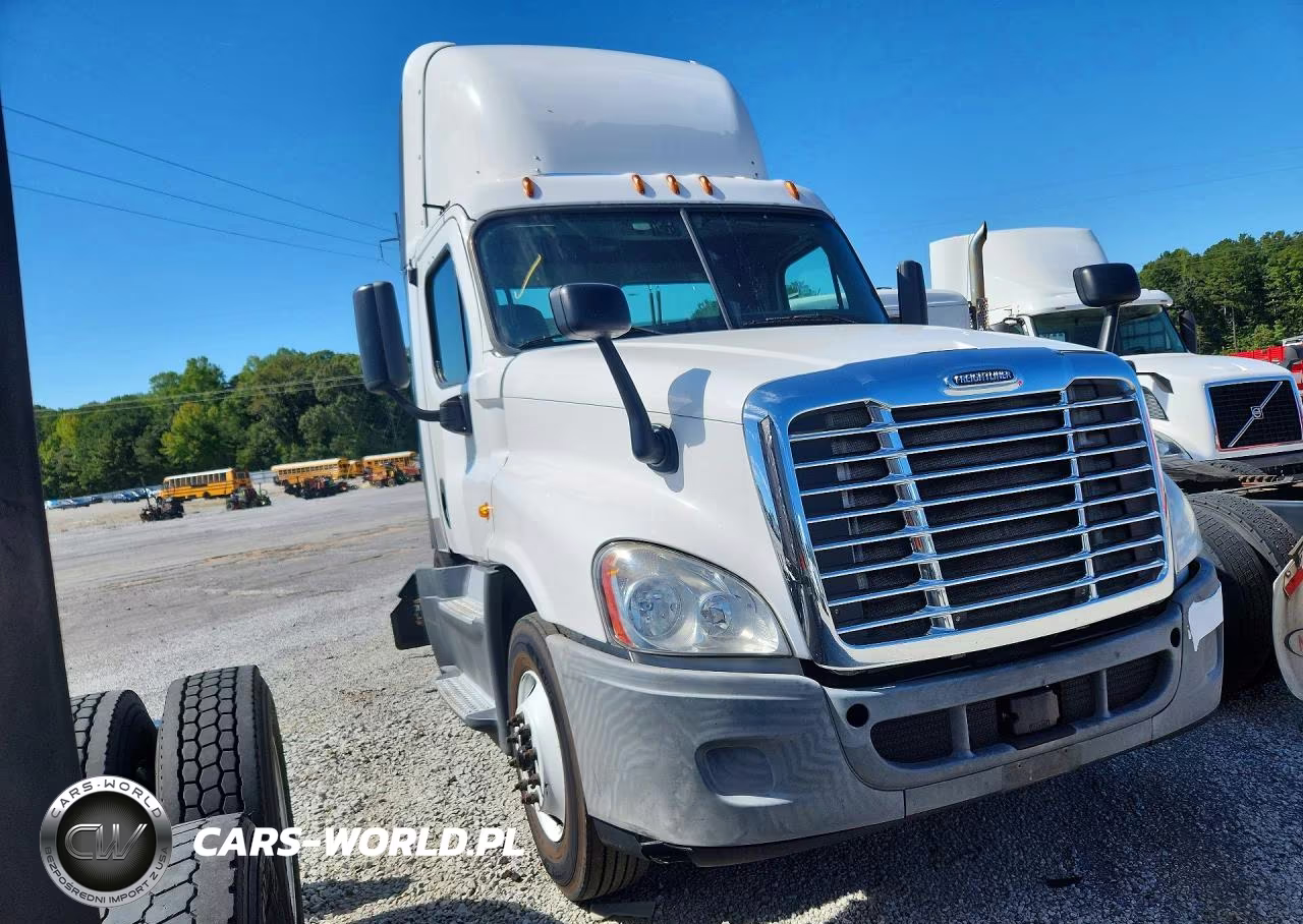 2016 Freightliner Cascadia 125 Semi Truck VIN:1FUBGEDV8GLHC5823 - 4