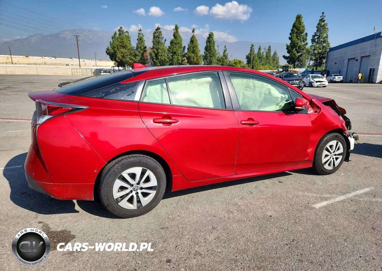 2018 Toyota Prius Two VIN:JTDKBRFUXJ3586191 - 3