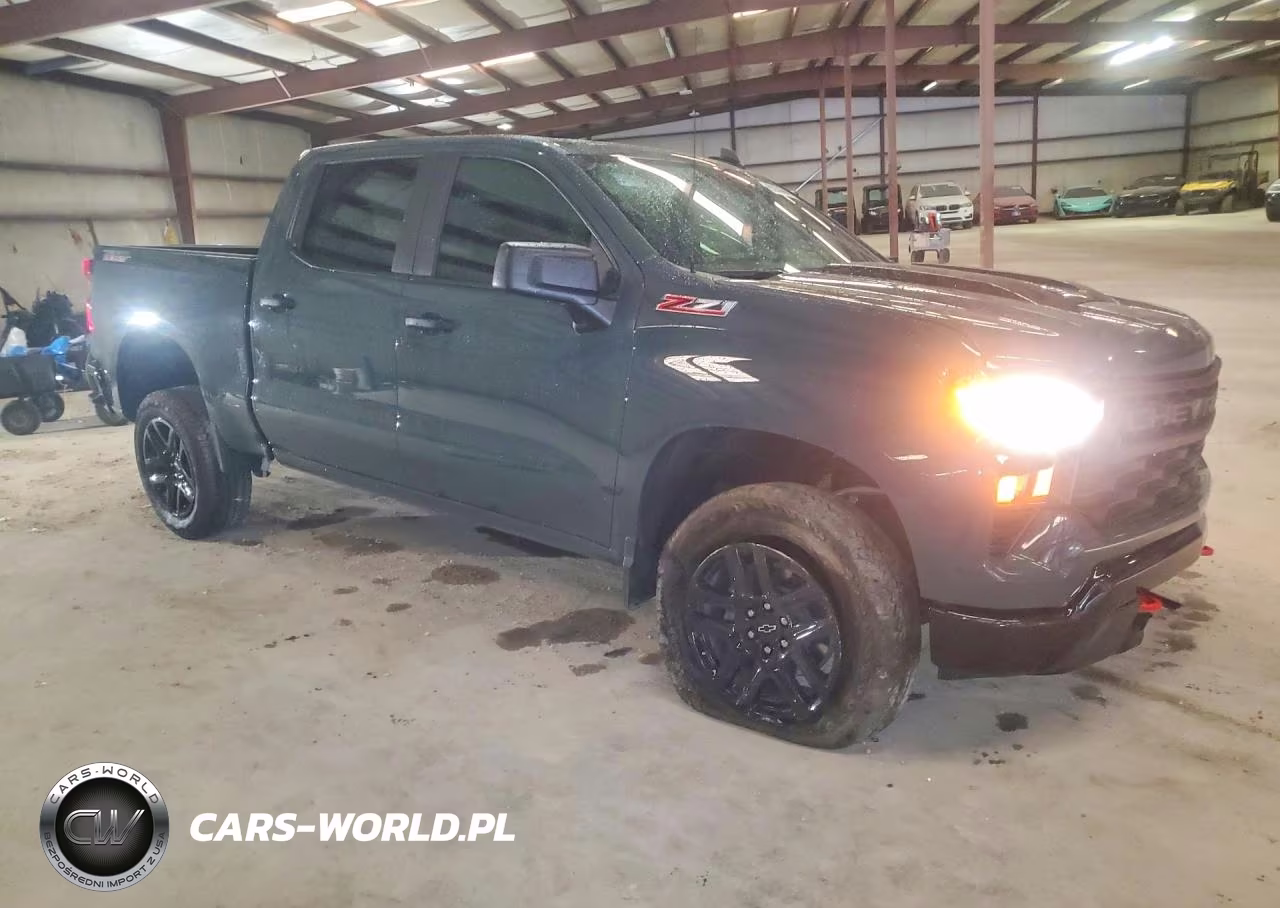 2026 Chevrolet Silverado K1500 Trail Boss Custom VIN:3GCUKCED9TG114720 - 4
