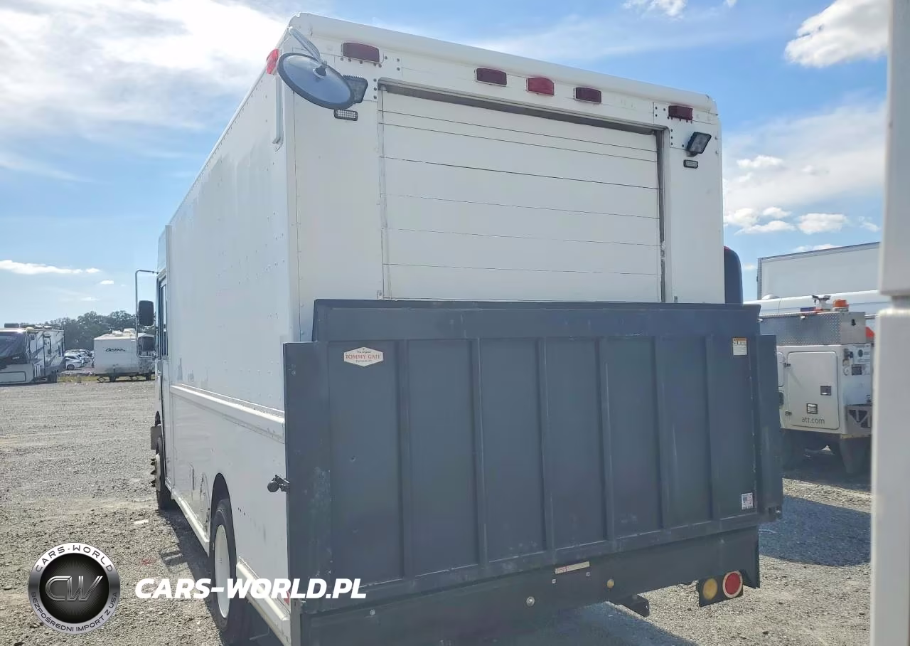 1998 Freightliner Mt45G Chassis Delivery Truck VIN:4UZA4FF49WC912229 - 6