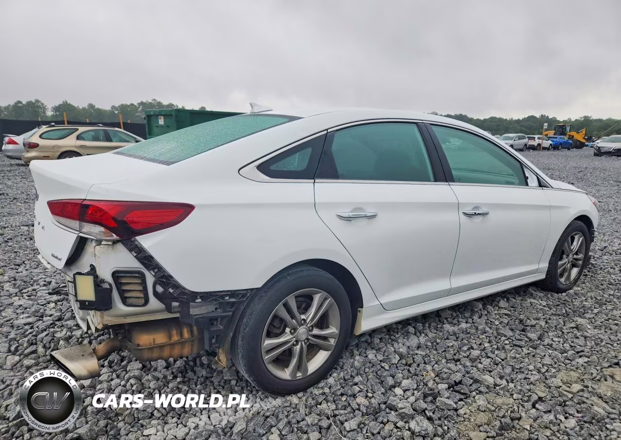 2018 Hyundai Sonata Limited VIN:5NPE34AF8JH681939 - 3