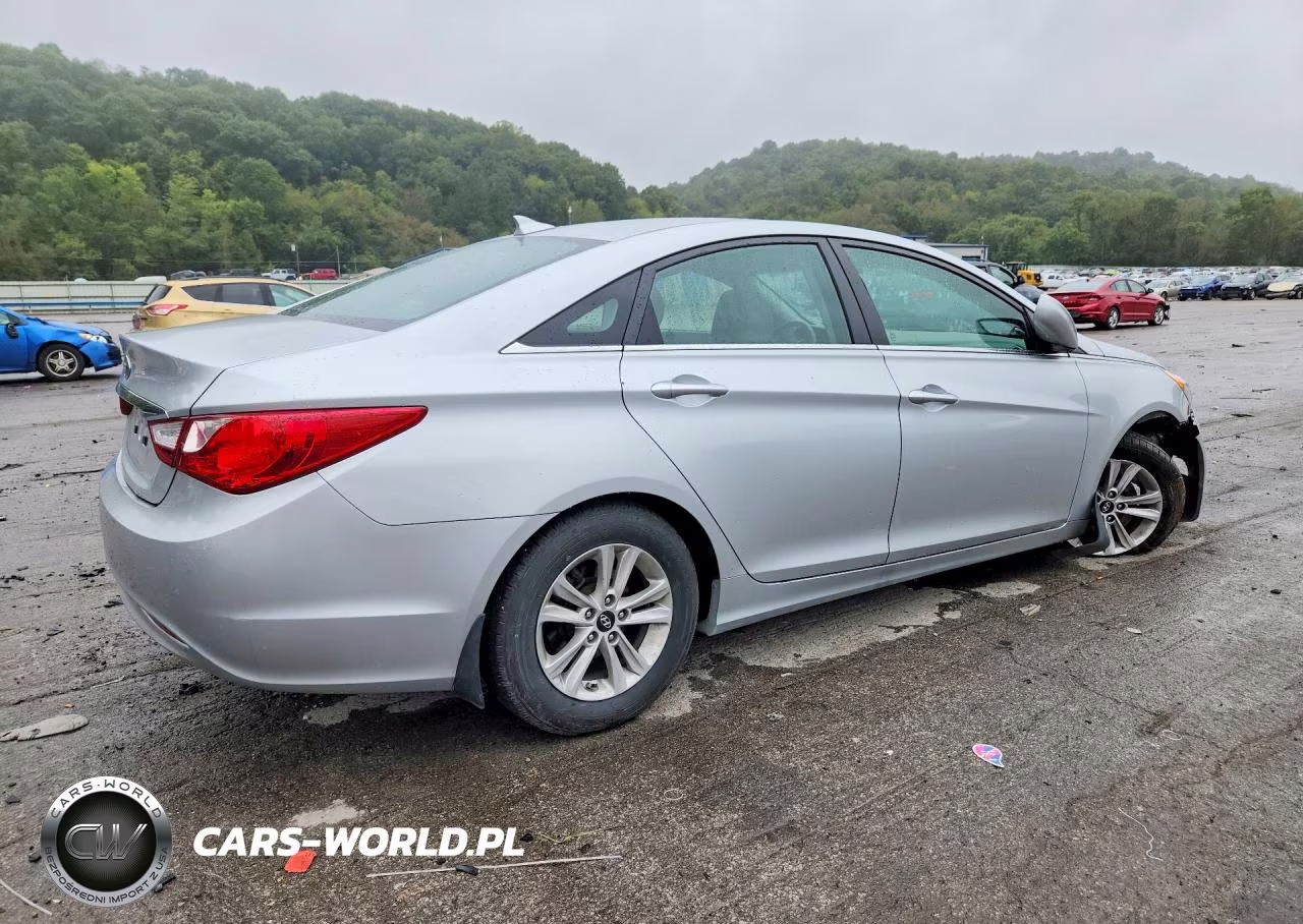 2013 Hyundai Sonata Gls VIN:5NPEB4AC2DH543116 - 3