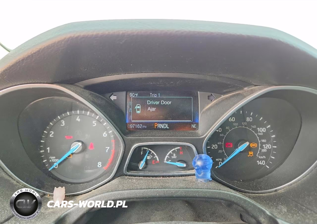 2016 Ford Focus Se VIN:1FADP3K20GL361773 - 9