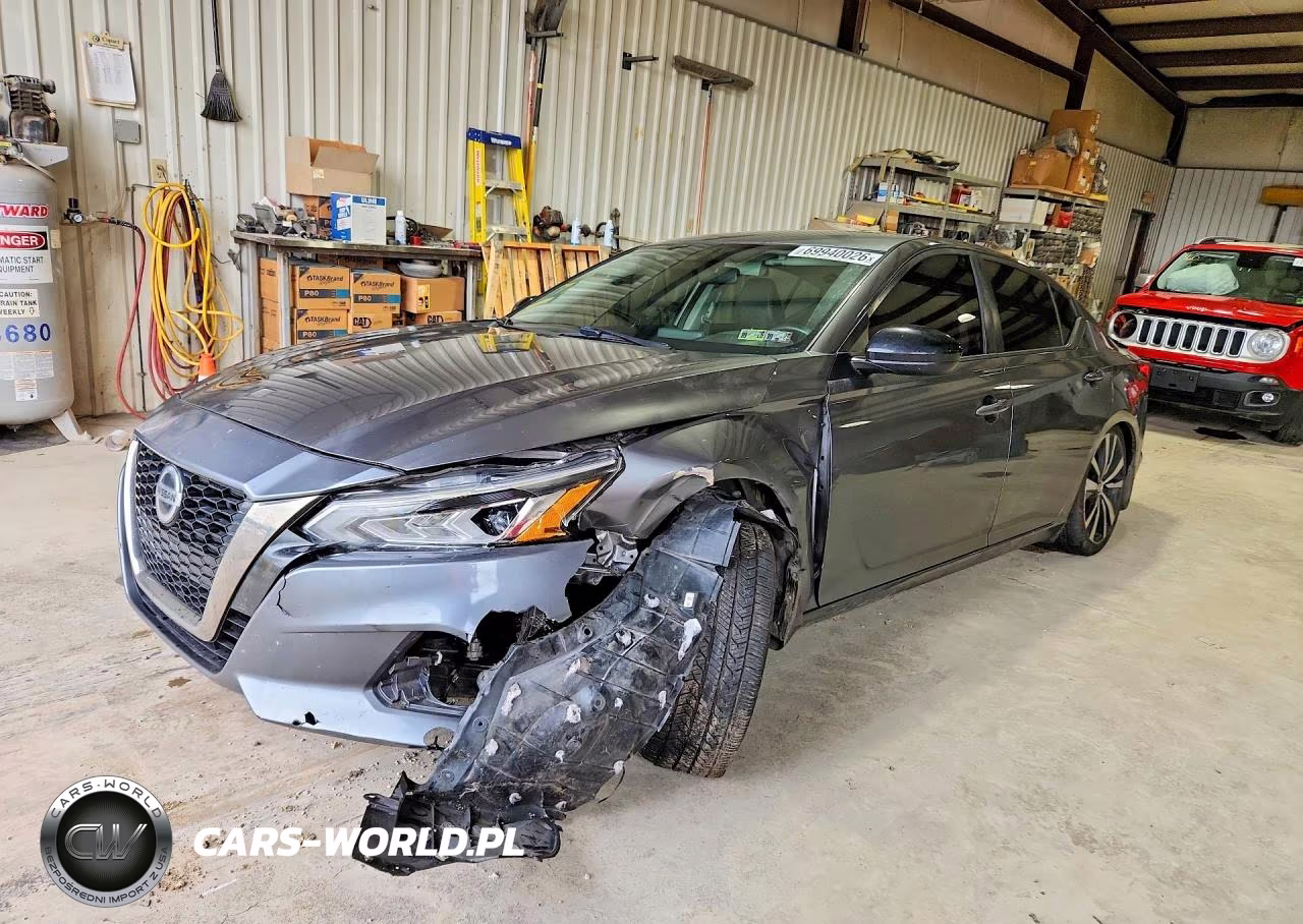 2019 Nissan Altima Sr
