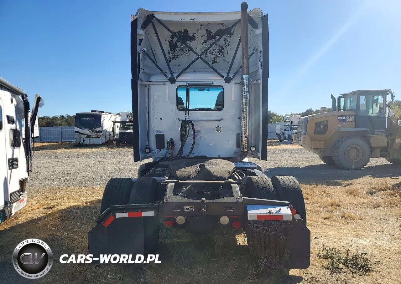 2017 Peterbilt 579 Semi Truck VIN:1XPBA48X9HD428795 - 6